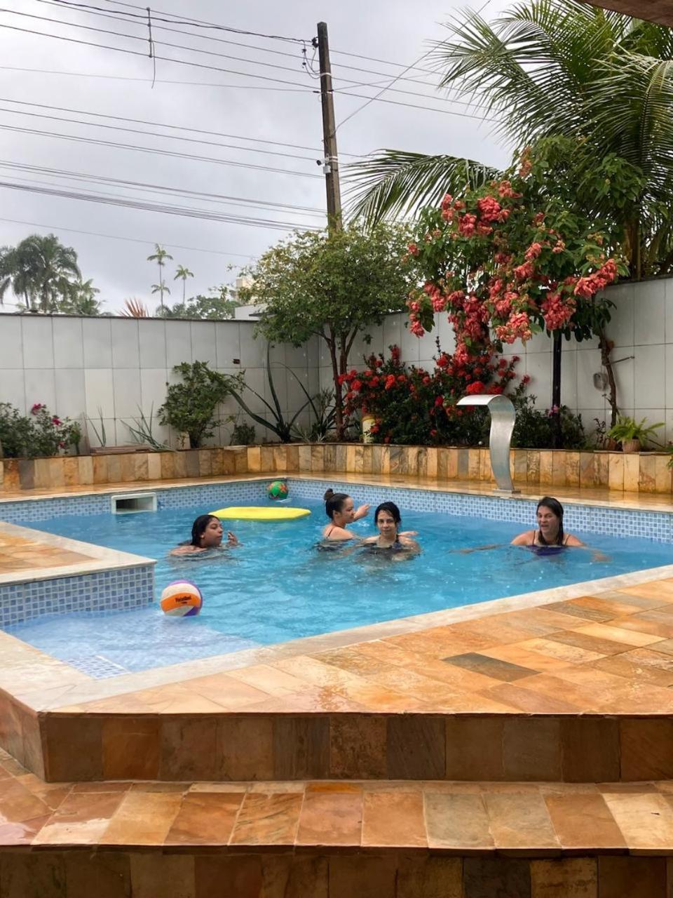 דירות קרגואטטובה Costa Mar Hospedagens מראה חיצוני תמונה